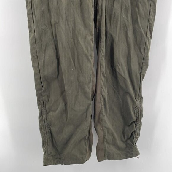 𝅺lululemon Beyond the Studio Crop Dark Olive sz 4 - Picture 5 of 9